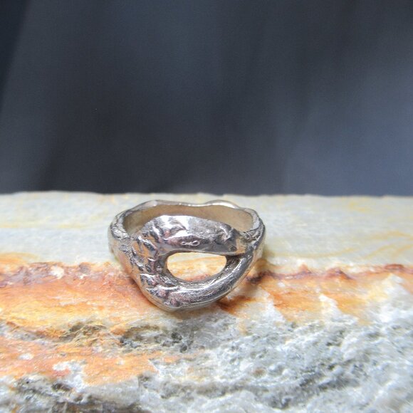 Abstract Molten Metal Ring, White Copper Twisted Vine - Picture 2 of 7